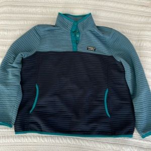 Blue color block LLBean pullover